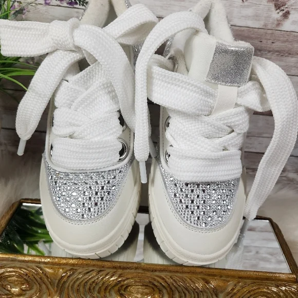 GIANNI BINI, Stylish White, Silver and clear stones, Women's Sneakers, Sz 8.5M - Picture 3 of 11